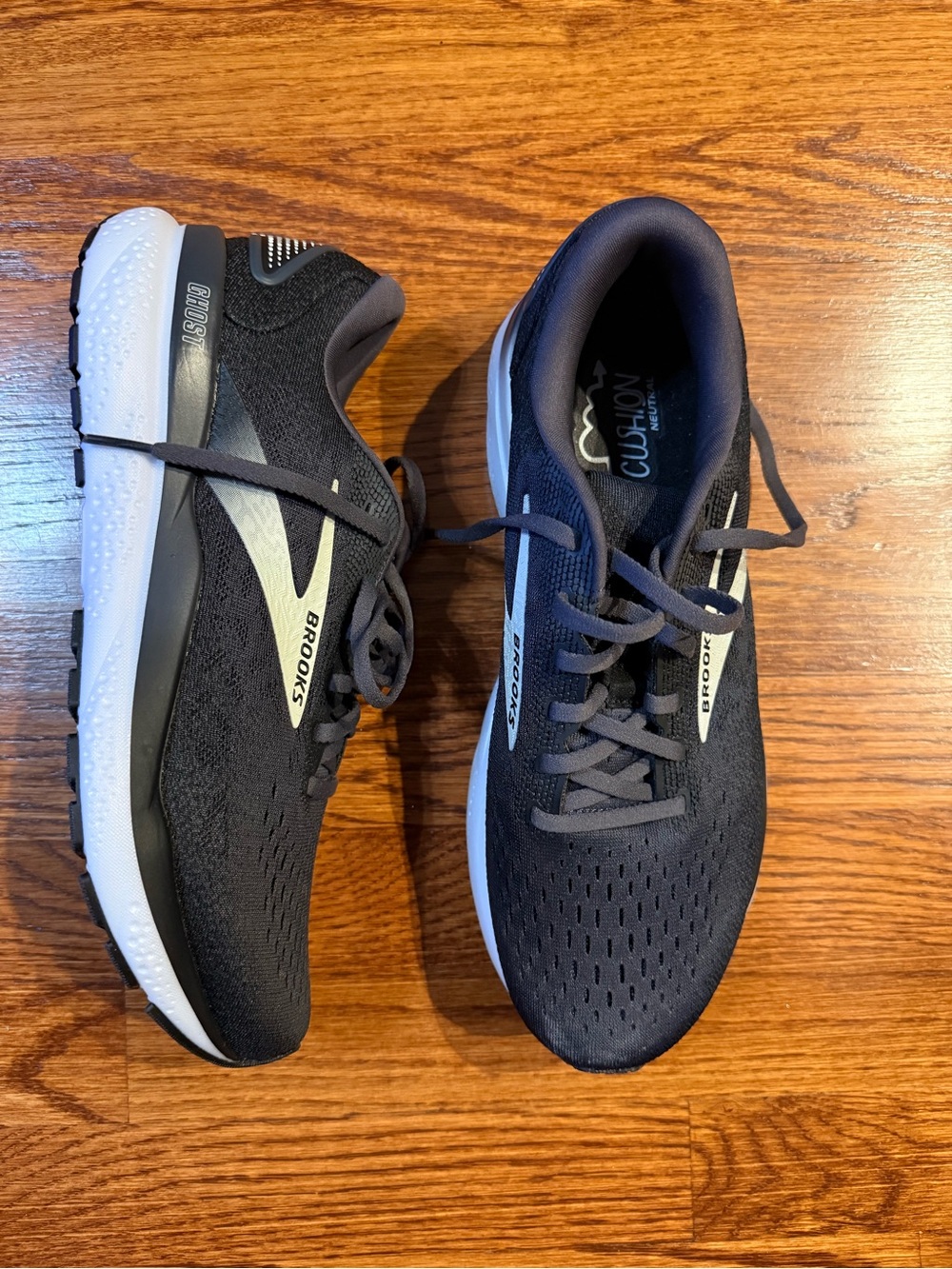 Brooks 110418-090 Men's Ghost 16 Black/Grey/White Athletic Shoe